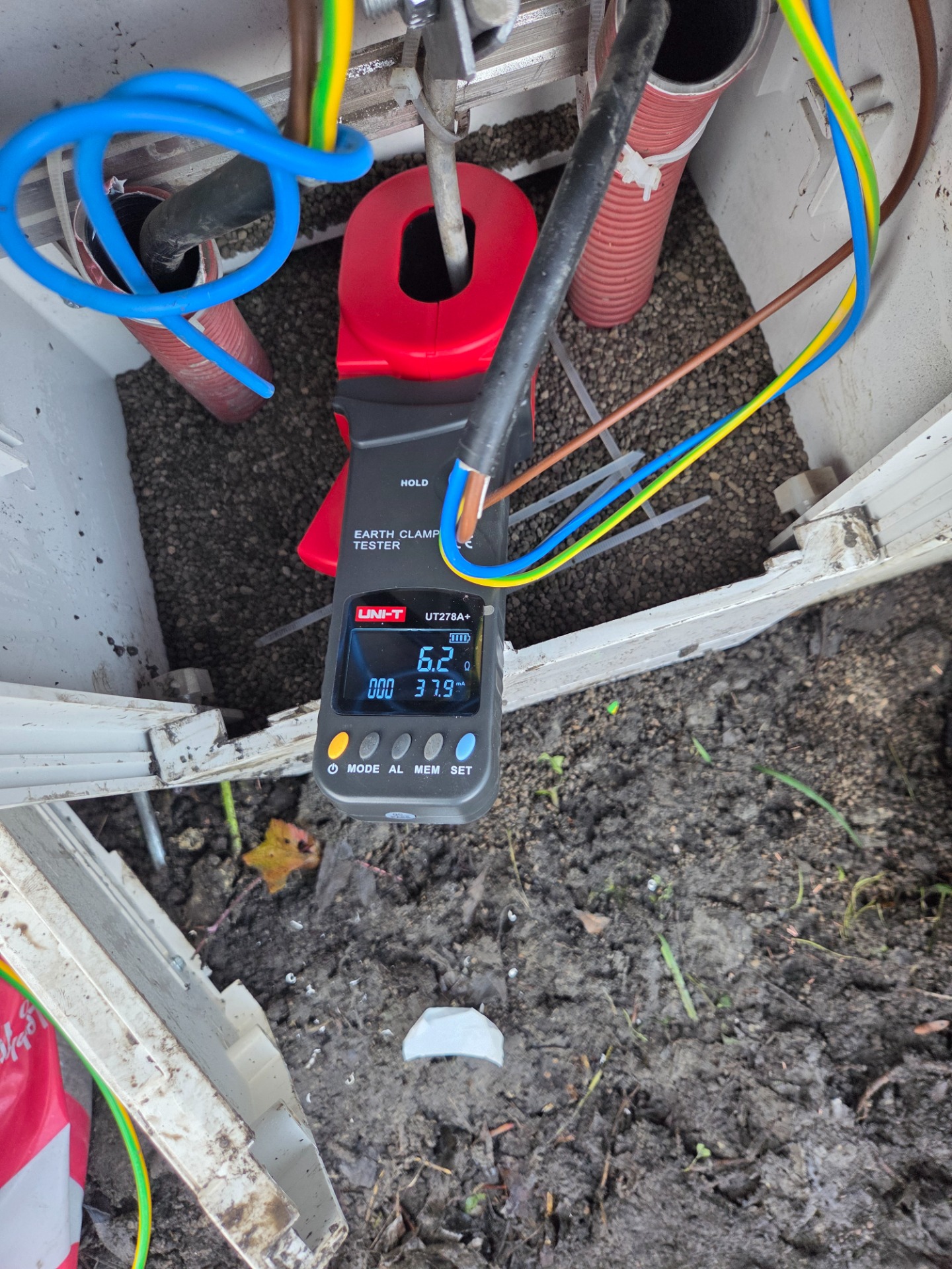 Měření zemního odporu, nově zřízeného odběrného místa.